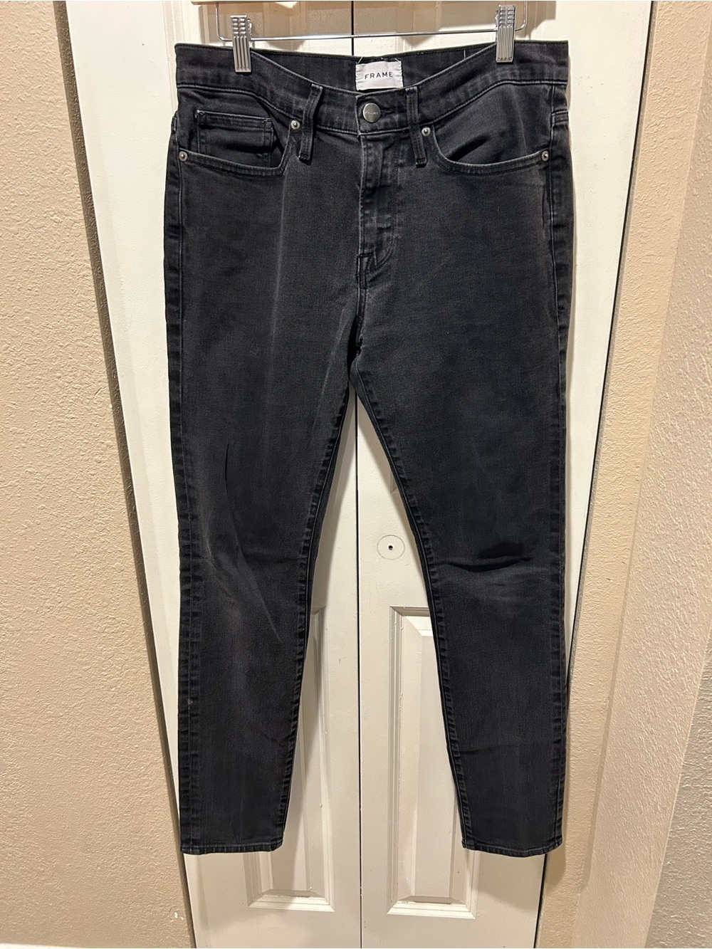 Frame L’Homme Skinny Jeans in Black Wash , size 32